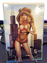 Load image into Gallery viewer, Grimm Fairy Tales Robyn Hood Outlaw #2 1/100 NUDE C2E2 ELIAS CHATZ Exclusive NM+